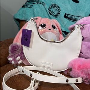 Elegant White Shoulder Bag by I&R